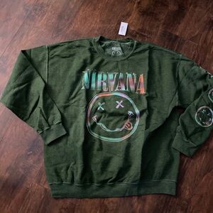 Nirvana sweater brand new . Size xlarge . Green color